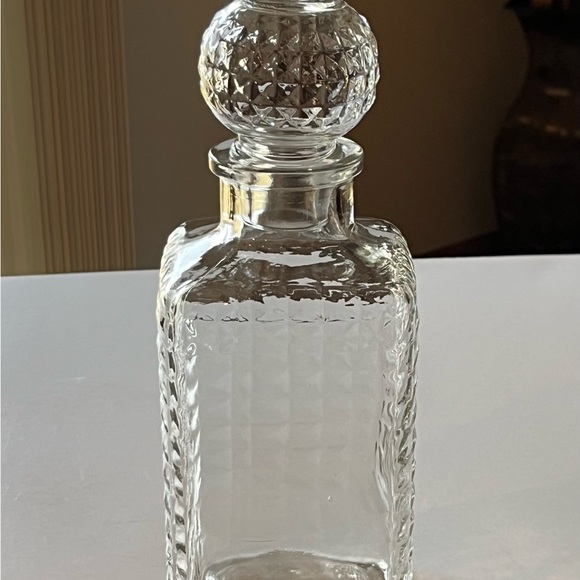VTG Owens-Illinois Glass Company glass decanter, round intricate stopper - Picture 1 of 14